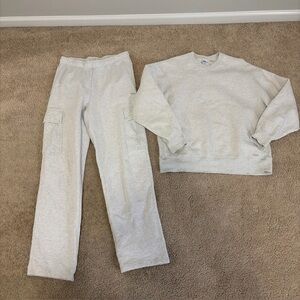 Aritzia TNA Sweat fleece Sweatpants Sweatshirt Set Size Medium Tall Light Gray